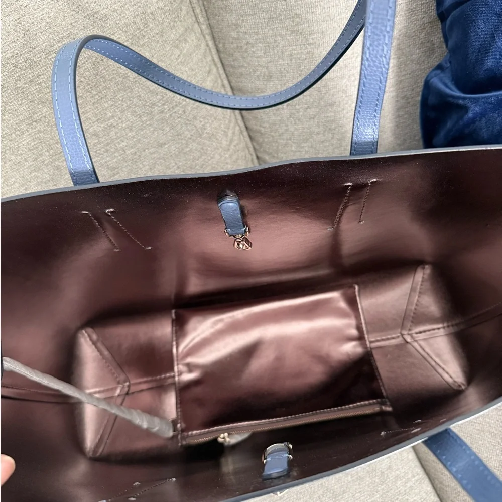 Kate spade molly tote - Picture 2 of 2
